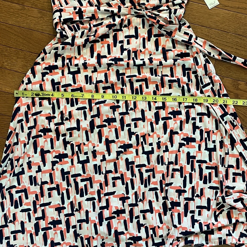 NWT Eliza J Surplice V-Neck Jersey Fit & Flare Dress Size 6 - Picture 5 of 16